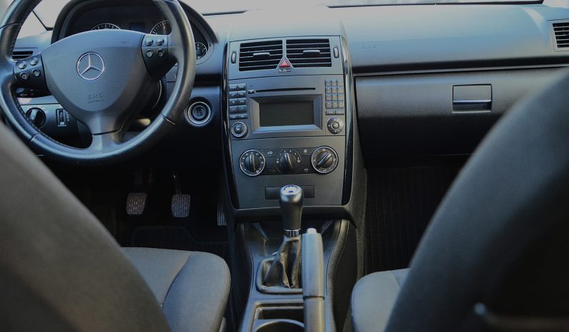
								Mercedes-Benz A-Klasse A 160 Classic Benzin full									