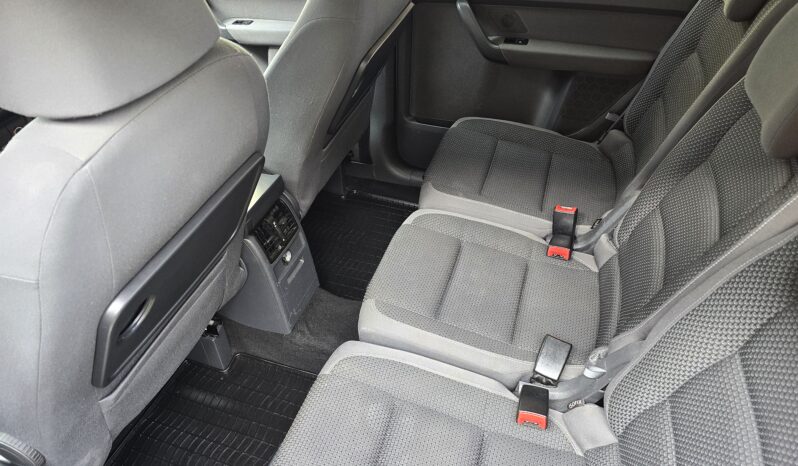 
								Volkswagen Touran 1.6 TDI full									