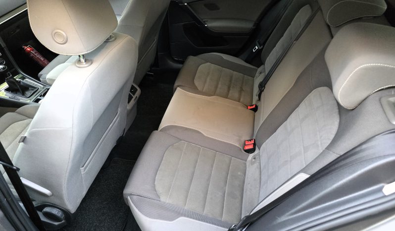 
								Volkswagen Golf 7 Variant 2.0 TDI Highline ACC Alcantara full									