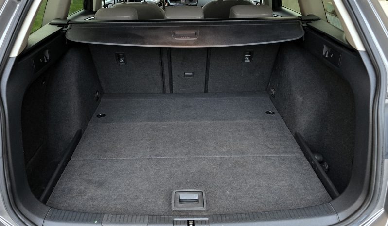 
								Volkswagen Golf 7 Variant 2.0 TDI Highline ACC Alcantara full									