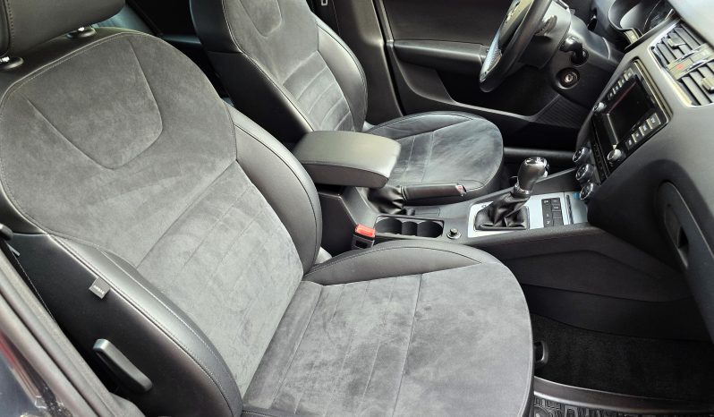 
								Škoda Octavia 3 Combi 1.8 TSI DSG Style ACC full									