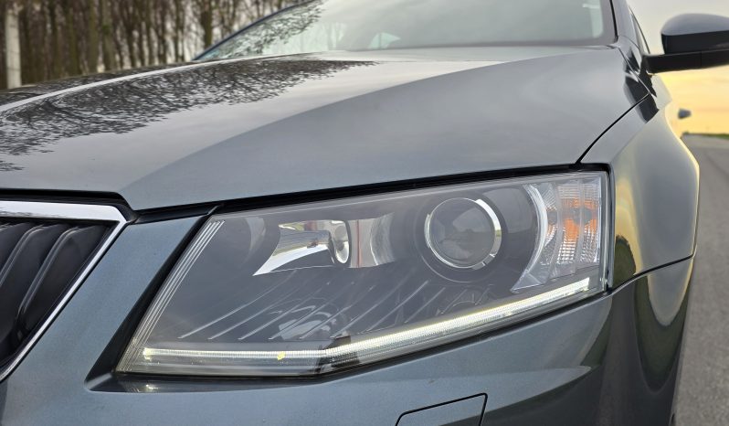 
								Škoda Octavia 3 Combi 1.8 TSI DSG Style ACC full									