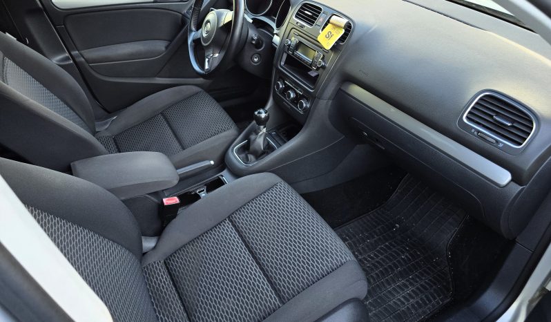 
								VOLKSWAGEN GOLF 6 1.4 FSI LEN 100 700 KM full									